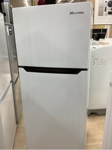 Hisenseの2ドア冷蔵庫(HBR-B12)のご紹介です。