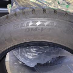 スタッドレスタイヤ4本 ほぼ新品 (225/60 R18)