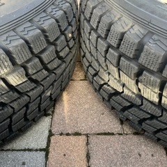 275/70R16 ランドクルーザー100 スタッドレスタイヤ　ホイール　4本セット