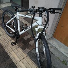 美品☆[GIANT] SNAP(スナップ)26吋 Fサス搭載MTB アルミ/21speed/ホワイト