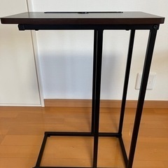 【ネット決済】サイドテーブル　スマホ/タブレットスタンド付き