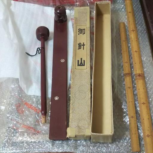 値引 10/12土曜  骨董品 くけ台 御針山 漆塗 貝 花柄 和裁 裁縫 和服 着物 木製 アンティーク レトロ