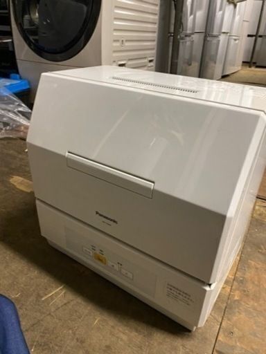 福岡市内配送設置無料　パナソニック Panasonic NP-TCM4-W [食器洗い乾燥機 プチ食洗 3人用 ホワイト]