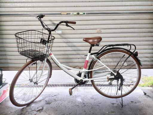 自転車　中古　CLASSTATION　外装6段変速　カゴリアキャリア(チャイルドシート取り付け不可)付き　鍵新品　タイヤ26インチ 自転車 中古 CLASSTATION 外装6段変速 カゴリアキャリア