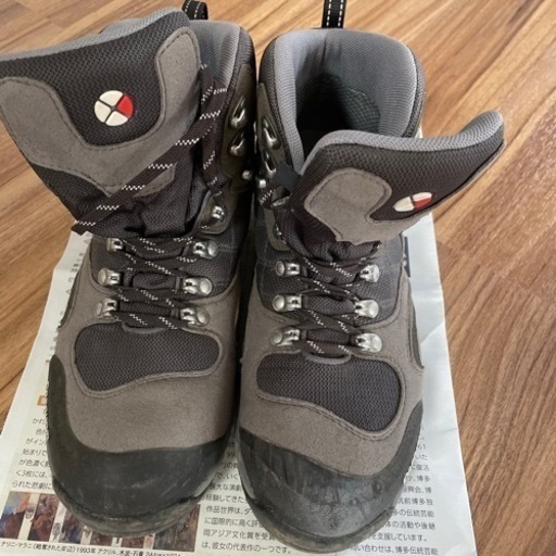 登山靴　Caravan  25.5 EEE
