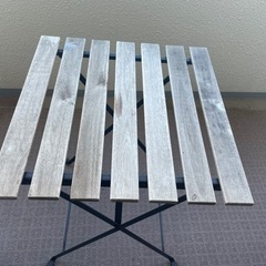 IKEAの屋外用テーブル　テラス　ベランダ　バルコニー