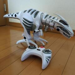 恐竜型ロボット ロボザウルス-TR441J

　ラジコン　おもちゃ