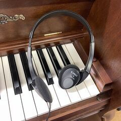 【更にお値引き。】オシャレ家具調で、しかも消音機能付き　カワイKL62KFAT　リフレッシュ済み中古ピアノ