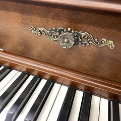 【更にお値引き。】オシャレ家具調で、しかも消音機能付き　カワイKL62KFAT　リフレッシュ済み中古ピアノ