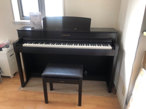 中古電子ピアノ+新品未開封ヘッドフォン(6.6mm)YAMAHA Clavinova CLP-575R + HPH-50WH