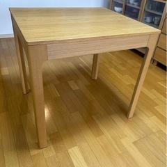 IKEA 伸縮テーブル　代理出品のため場所変わります
