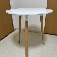 【お譲り先決定済】白　丸テーブル　ダイニングテーブル　カフェテーブル