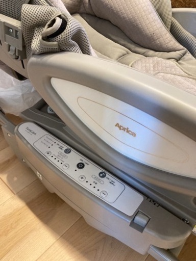 Aprica ユラリズムオートライト 電動スイング メランジグレー