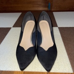 靴5足千円