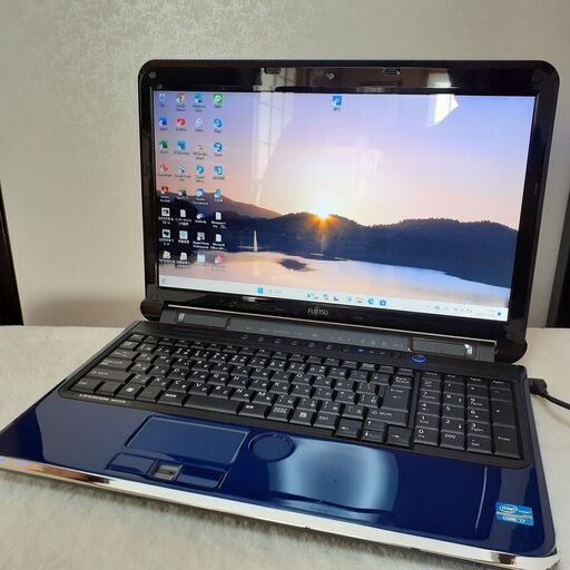 【取引中です】FUJITSU　LIFEBOOK　15インチ　ブルー　i7　8GB　SSD（256）　Office2021　ブルーレイ　カメラ　Wi-Fi　テンキー　Windows11　②