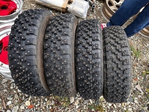 フルピンタイヤ スパイクタイヤ 175/65R14 楽しく