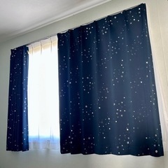 【引渡し済】星柄 遮光カーテン (100×135cm) 2枚組
