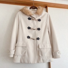 【訳あり】150㎝〜 白　ダッフル コート　女の子用コート　