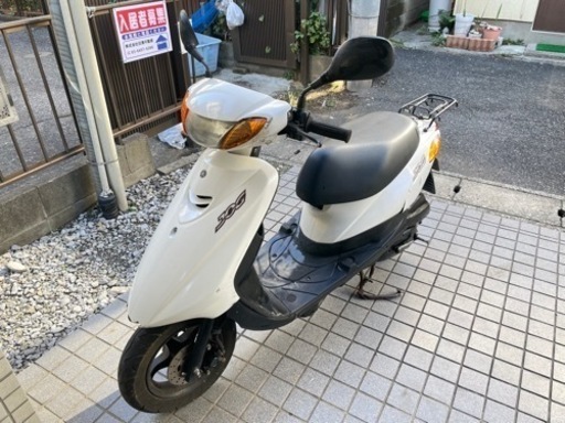 11／26まで引き取り希望　YAMAHA jog sa39j ホワイト　11500km中古　千葉県市川市発　引き取り求　早めに引き取り希望　自賠責無し