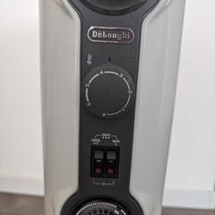 
デロンギDeLonghi オイルヒーター HJ0812-BK [ホワイト+ブラック]