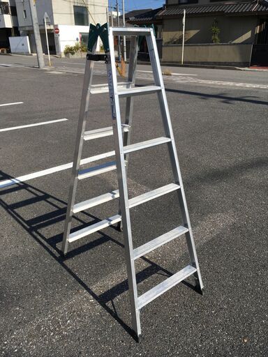【エコツール岡崎インター店 】長谷川工業(Hasegawa) はしご兼用ステップ幅広脚立 RS2.0-18(1.70m)【愛知県/岡崎市/工具】【ITVS6ZWI6YOI】