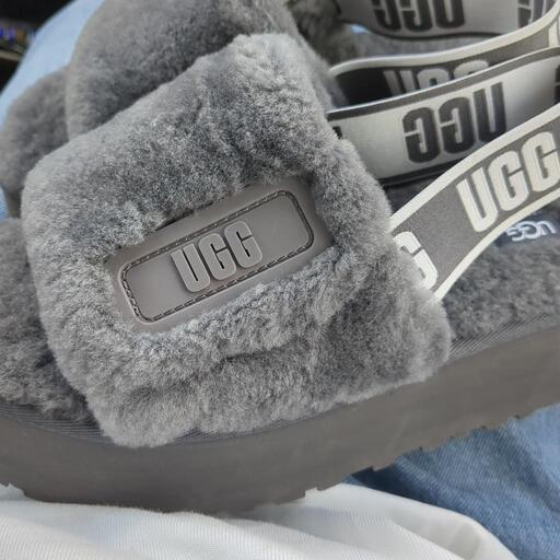 本日限定　UGG 厚底サンダル　25cm　グレー