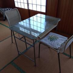二人掛けテーブルセット三千円〜二千円に値下げ