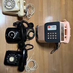レトロなピンク&ダイヤル式電話