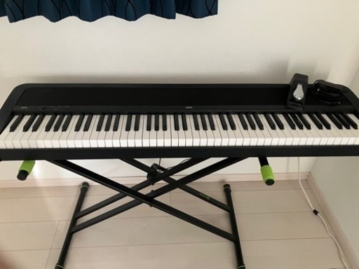 KORG コルグ 電子ピアノ B2N 88鍵 ライトタッチ鍵盤 ダンパーペダルと譜面立て付属