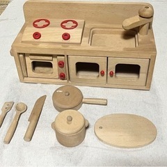 商談中　木製キッチン