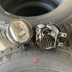 この商品終了致しましたメルカリで売れそうです、なかなかないですよ。誰方かいらっしゃいませんか？　　　　　　　　　　　　ランクルプラドのタイヤ4本セットです