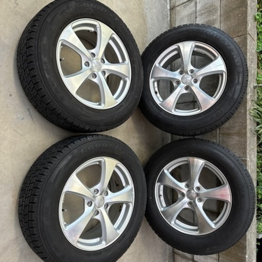 値下げしました。Weds Leonis  スタッドレス225-65R17  ACA-36 Rav4で使用