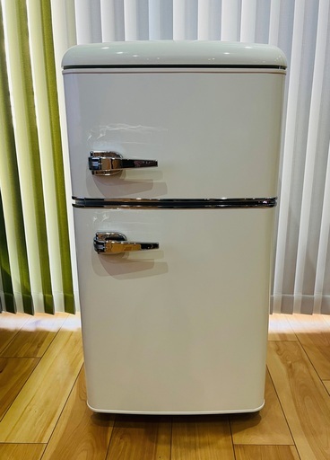 アイリスオーヤマ レトロ風 冷凍 冷蔵庫 2ドア 81リットル オフホワイト PRR-082D