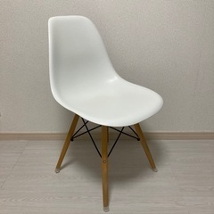 椅子　ホワイト