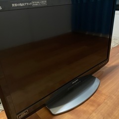 電源のつかないジャンク品です。SHARP/AQUOS32型液晶テレビ