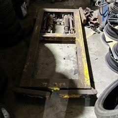 タイヤリフト 200v