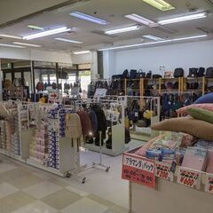キャリーケース、各種バッグ、マスク等の販売 − 千葉県