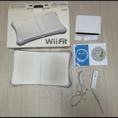Wii WiiFit リモコン　ヌンチャク　本体　ソフト