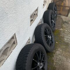 ライズ、ロッキー（ガソリン車限定）１９５/６５Ｒ１６スタッドレスアルミ付４本セット