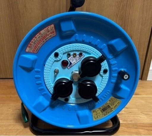 100V 屋外コードリール安い！未使用！漏電過負荷兼用ブレーカー・温度センサー付　未使用品