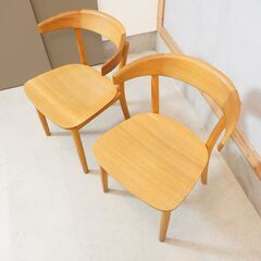 MUJI(無印良品) REAL FURNITURE(リアルファニチャー) オーク無垢材 ダイニングチェア 2脚セット。北欧スタイルなどナチュラルテイストにおススメの木製椅子は2人暮らしにもぴったり♪DK233