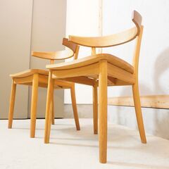 MUJI(無印良品) REAL FURNITURE(リアルファニチャー) オーク無垢材 ダイニングチェア 2脚セット。北欧スタイルなどナチュラルテイストにおススメの木製椅子は2人暮らしにもぴったり♪DK233
