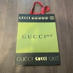 Gucci グッチ　紙袋　ショッパー ２枚