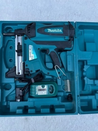 マキタ　ガスピン打ち機