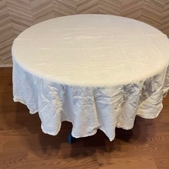 早く売りたいです！！ダイニングテーブル　雑貨テーブル円卓　欧米　アンティーク