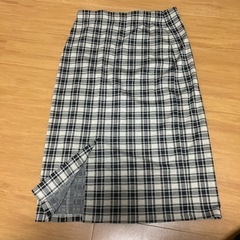 NiziU H&Mコラボ　スカート