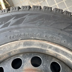 175\\65r14 スタッドレスタイヤ