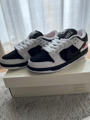 TIGHTBOOTH × Nike SB Dunk Low Pro QS