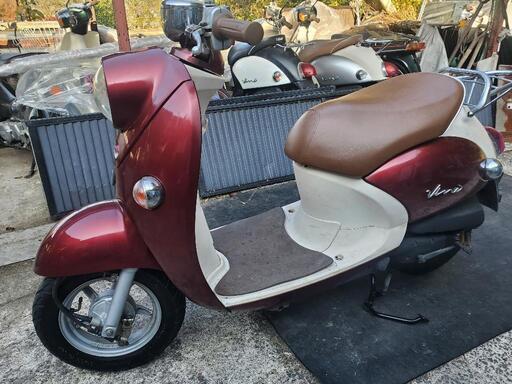 ヤマハビーノ4サイクルインデクシヨンバッテリ新品タイヤ新品オイル交換、プラグ交換完全整ピ済みですキズわありません