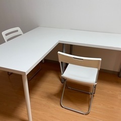 IKEA テーブルと椅子